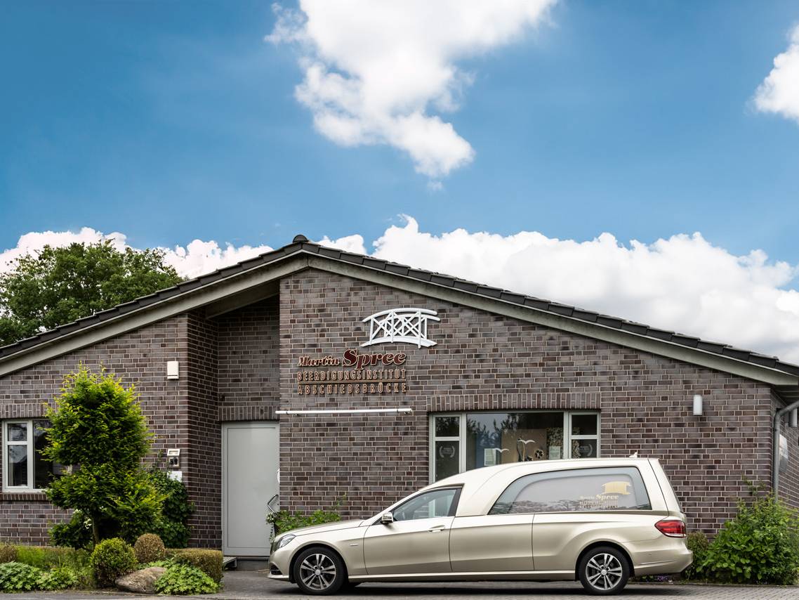 Martin Spree Bestattungsinstitut Abschiedsbr&uuml;cke